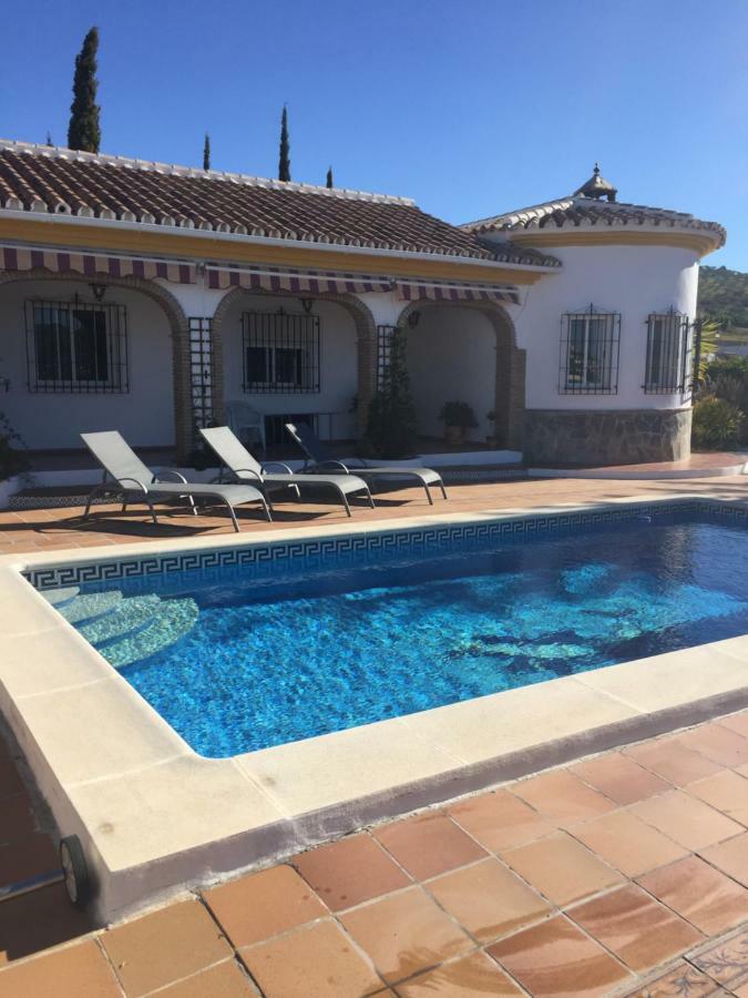 Villa Casa Las Fresas Alcaucín Exterior photo