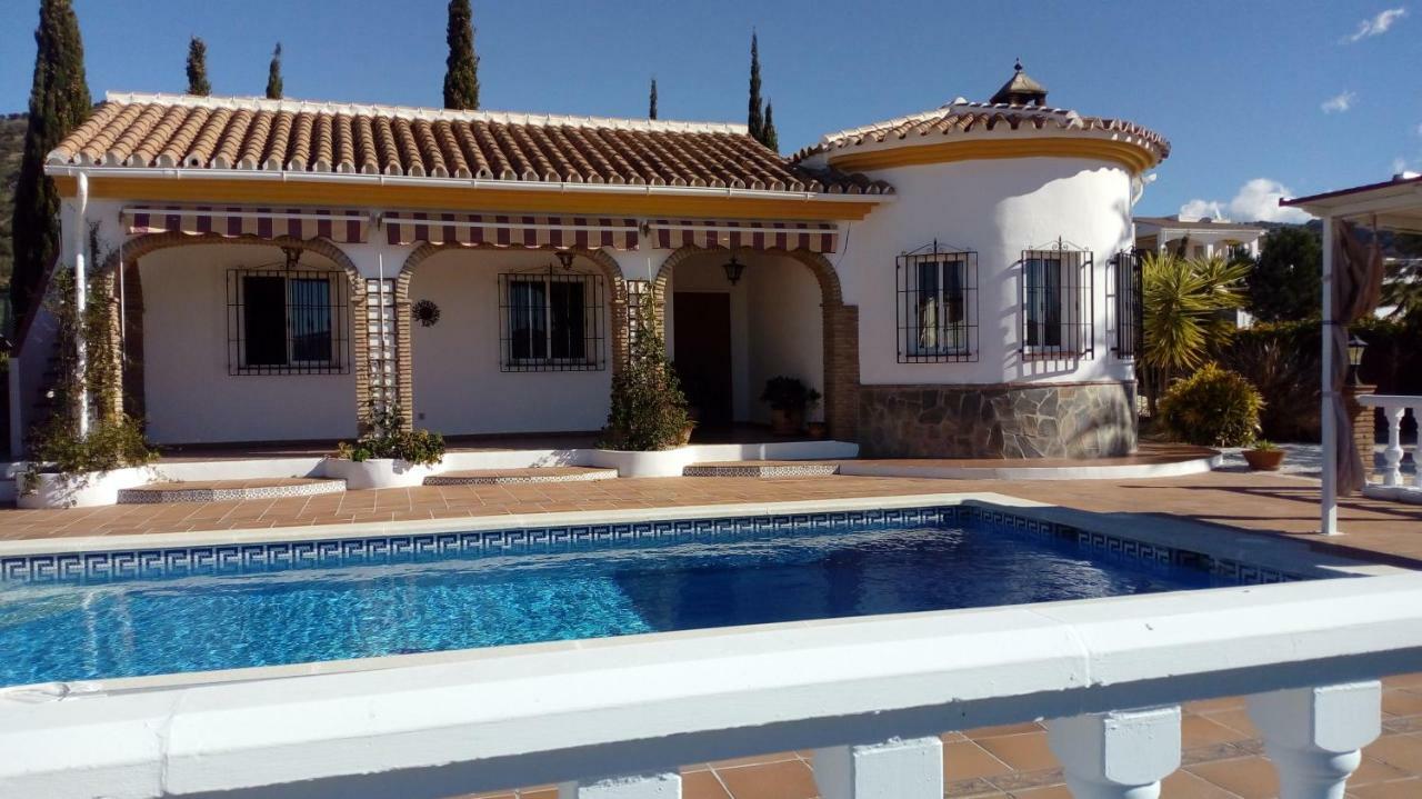 Villa Casa Las Fresas Alcaucín Exterior photo