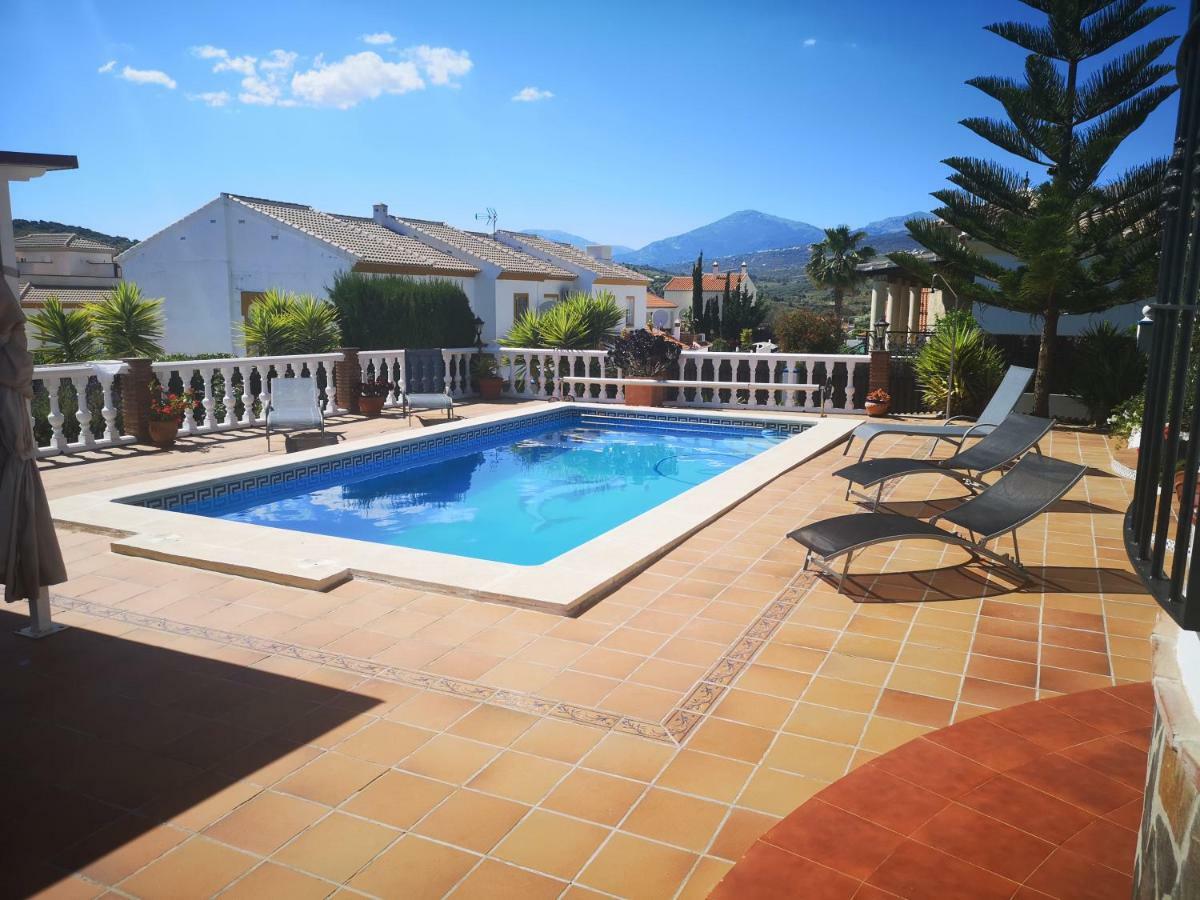 Villa Casa Las Fresas Alcaucín Exterior photo