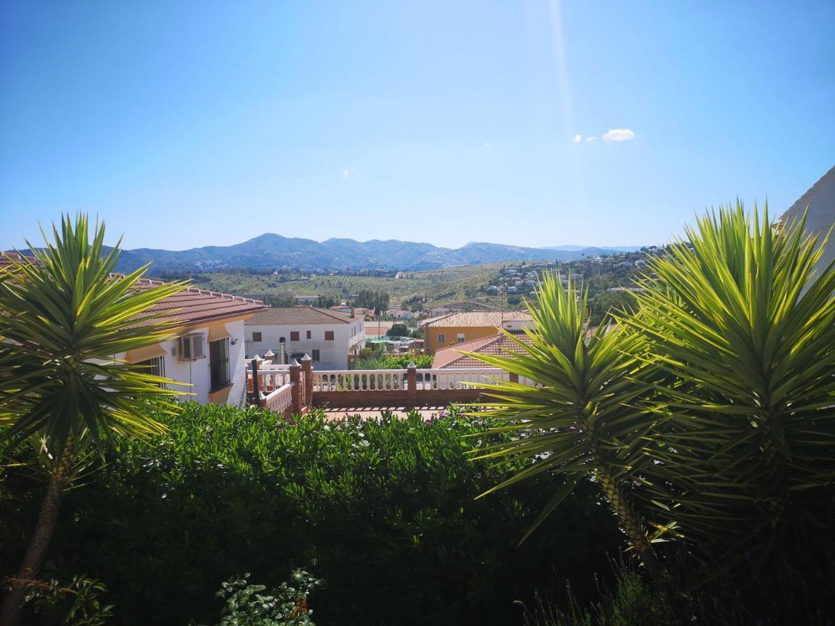 Villa Casa Las Fresas Alcaucín Exterior photo