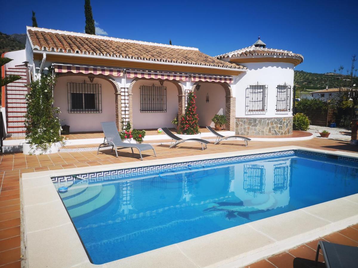 Villa Casa Las Fresas Alcaucín Exterior photo