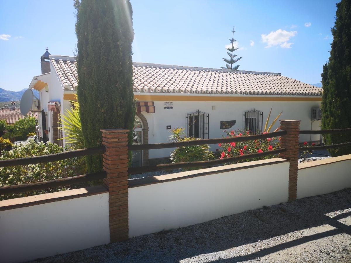 Villa Casa Las Fresas Alcaucín Exterior photo