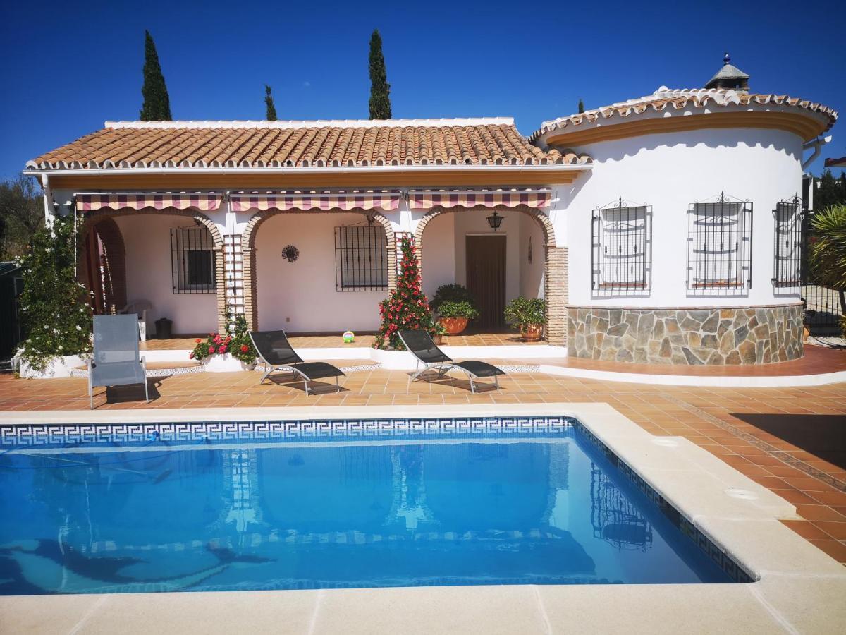 Villa Casa Las Fresas Alcaucín Exterior photo